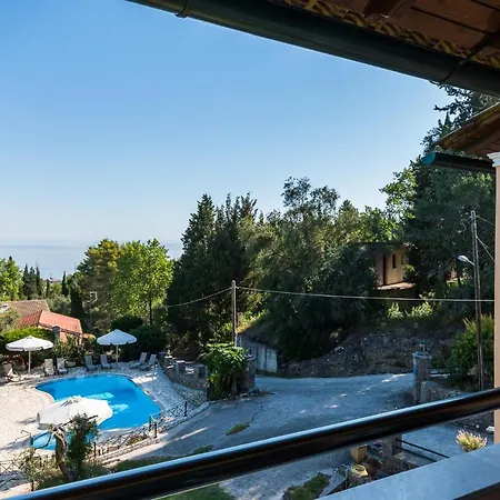 Daire Nikiforos Corfu Mesongí