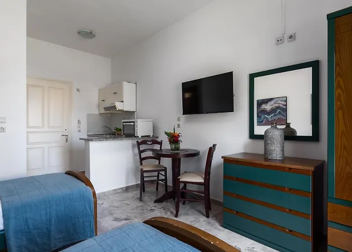Nikiforos Apartments, Апартаменты *