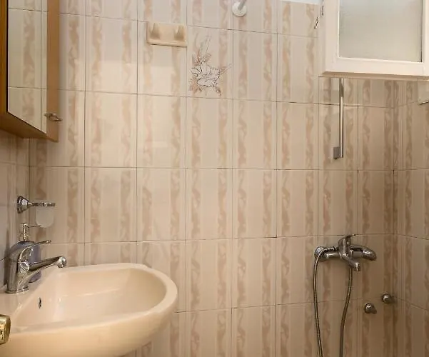 Апартаменты Nikiforos Apartments, Месонги