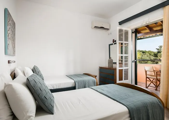 Апартаменты Nikiforos Apartments, *